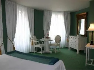 Mazarin 4*