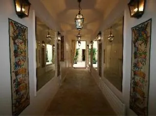 Mazarin Hotel 4*