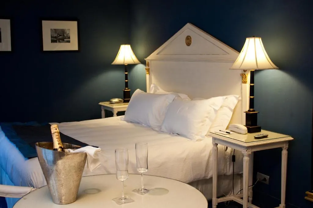 Mazarin Hotel